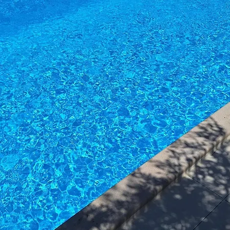 Paradise For Children, Family Oros Medulin, With A Pool, Gd Lejlighed *