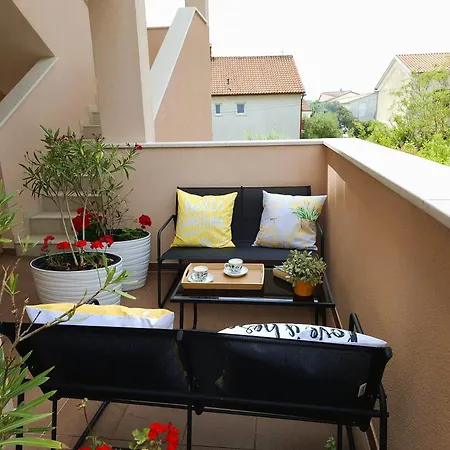 Paradise For Children, Family Oros Medulin, With A Pool, Gd Lejlighed Medulin