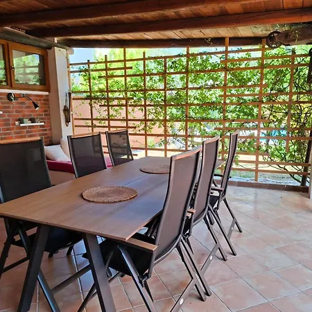 Paradise For Children, Family Oros Medulin, With A Pool, Gd Lejlighed